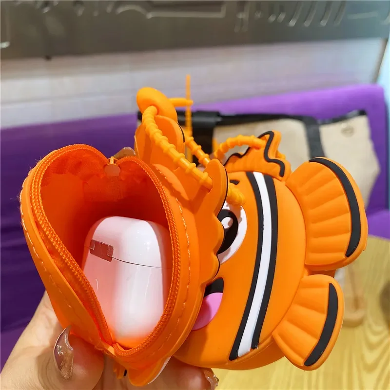 Nemo Reef Runner Coin Pouch - Image 3