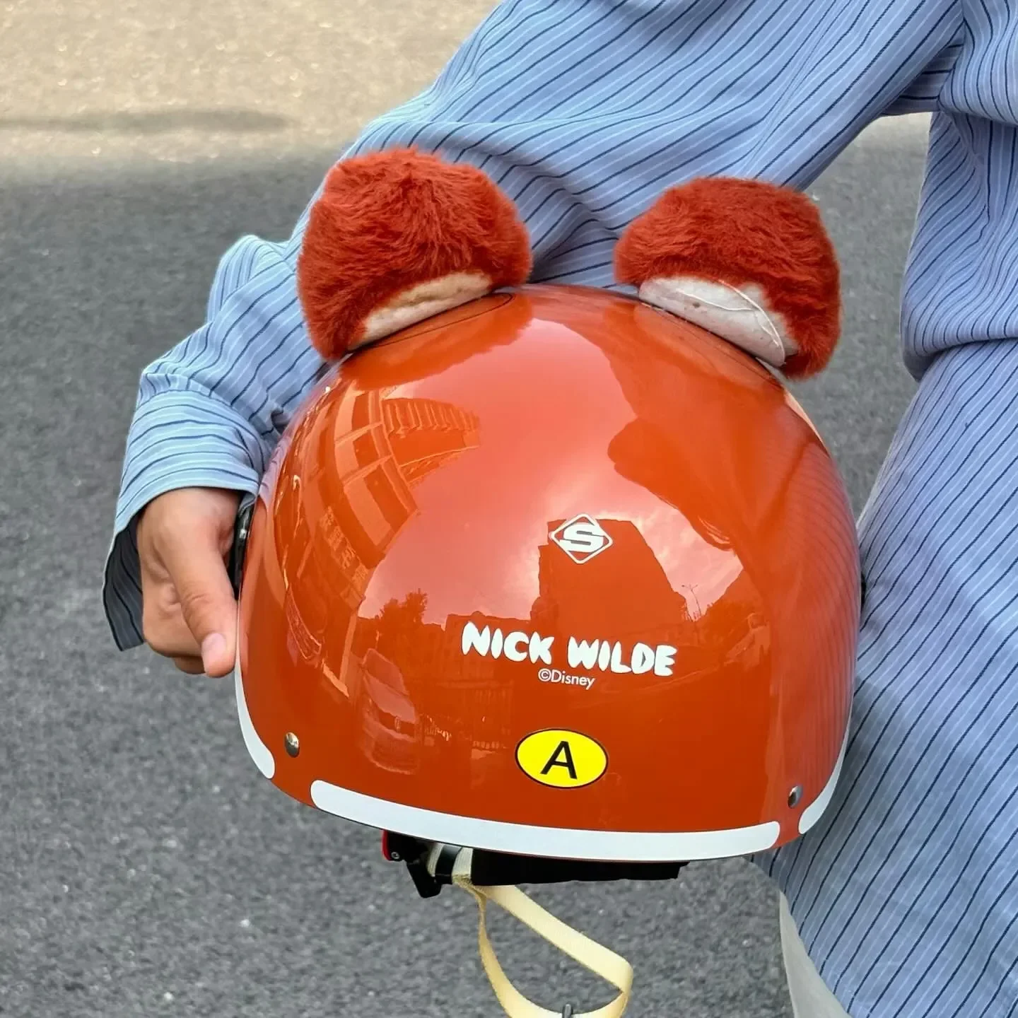 Nick Clever Fox Protection Helmet - Image 7