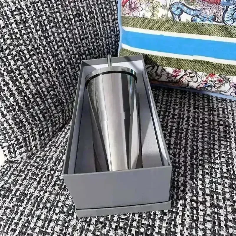 Paris Fashion Designer Steel Tumbler (500 ml) - Image 6