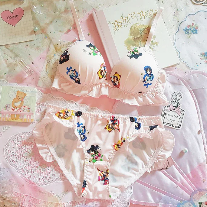 Peachy Sailor Moon Underwear Suit