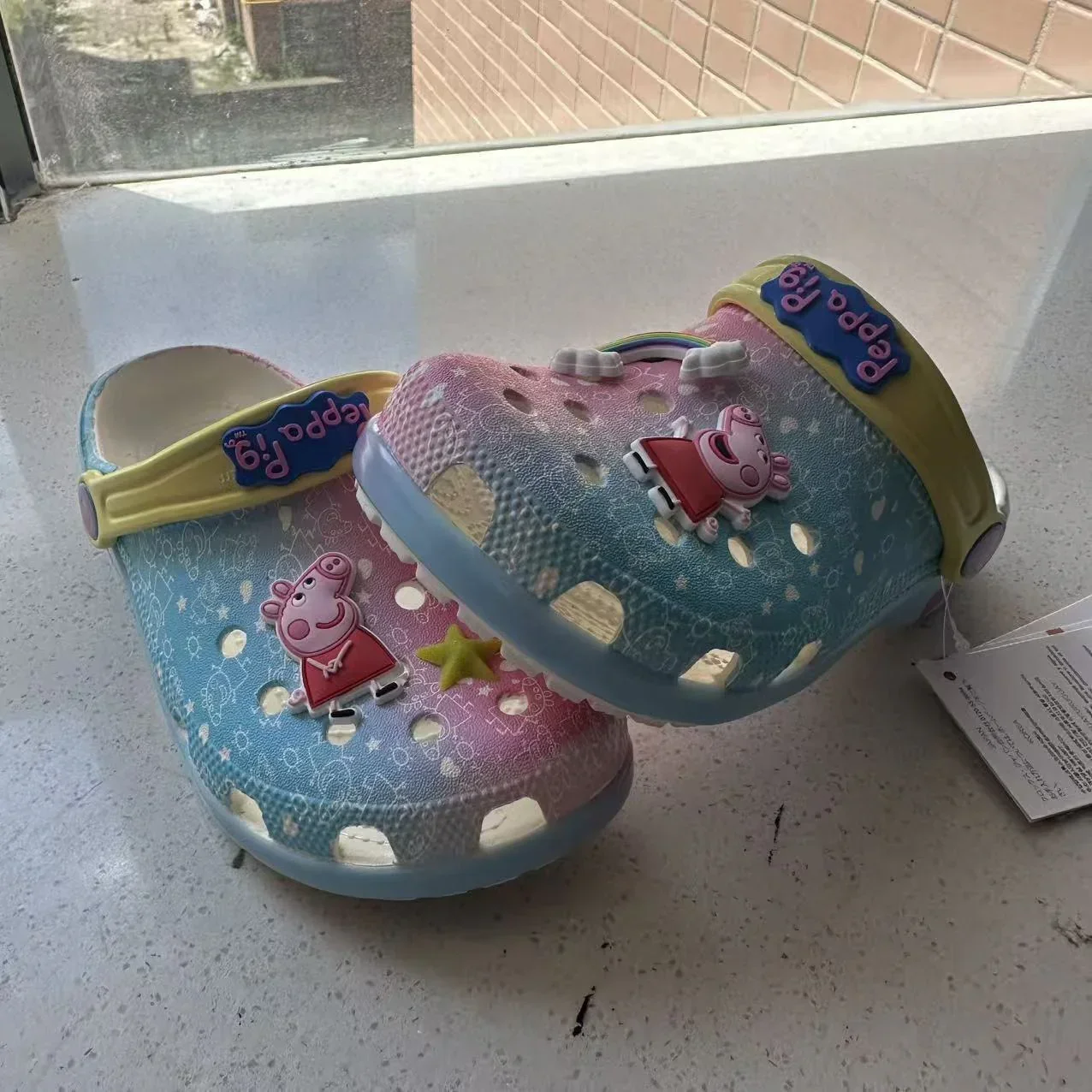 Peppa Pig Graffiti Clogs - Image 5