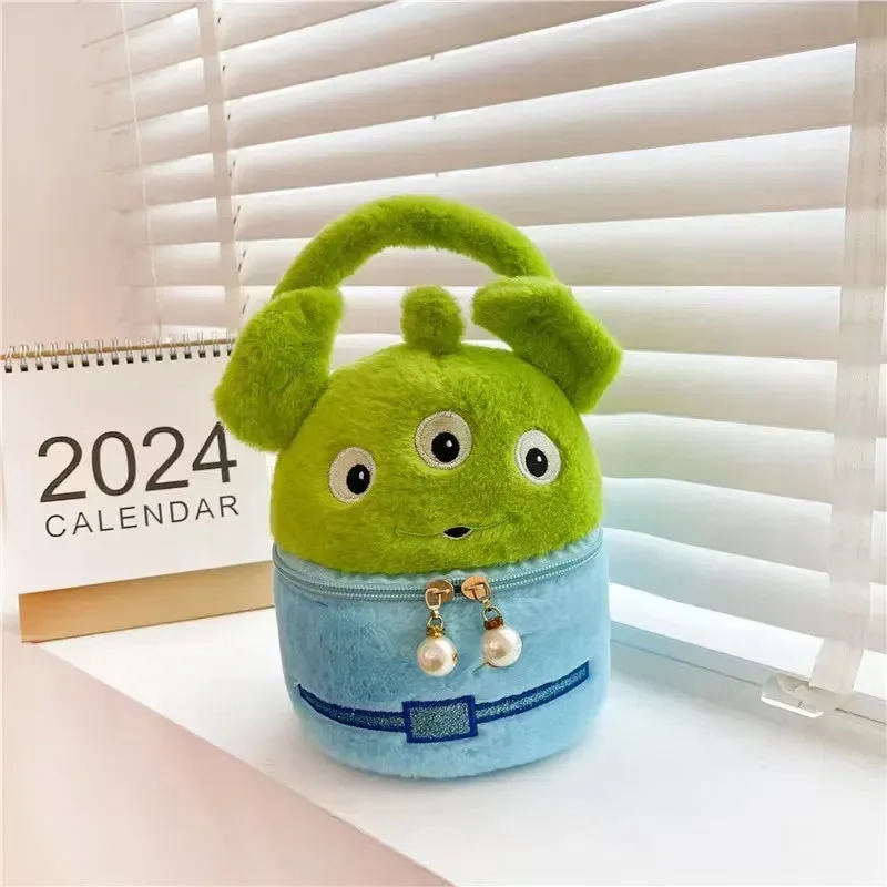 Plush Character Cosmetic Bucket Bag - Image 12