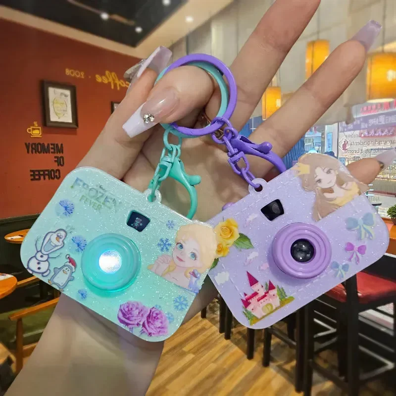 Pocket Pixie Click Character Camera Keychain - Image 4