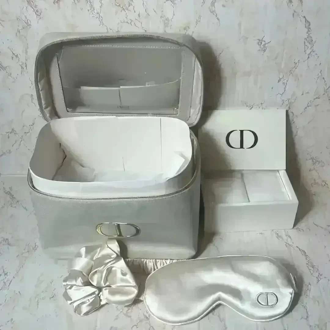 Premium D Luxe White and Gold Vanity Kit - Image 7