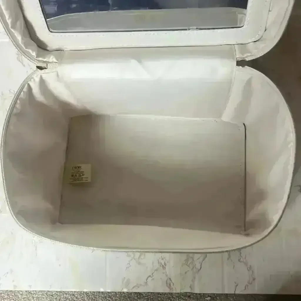 Premium D Luxe White and Gold Vanity Kit - Image 9