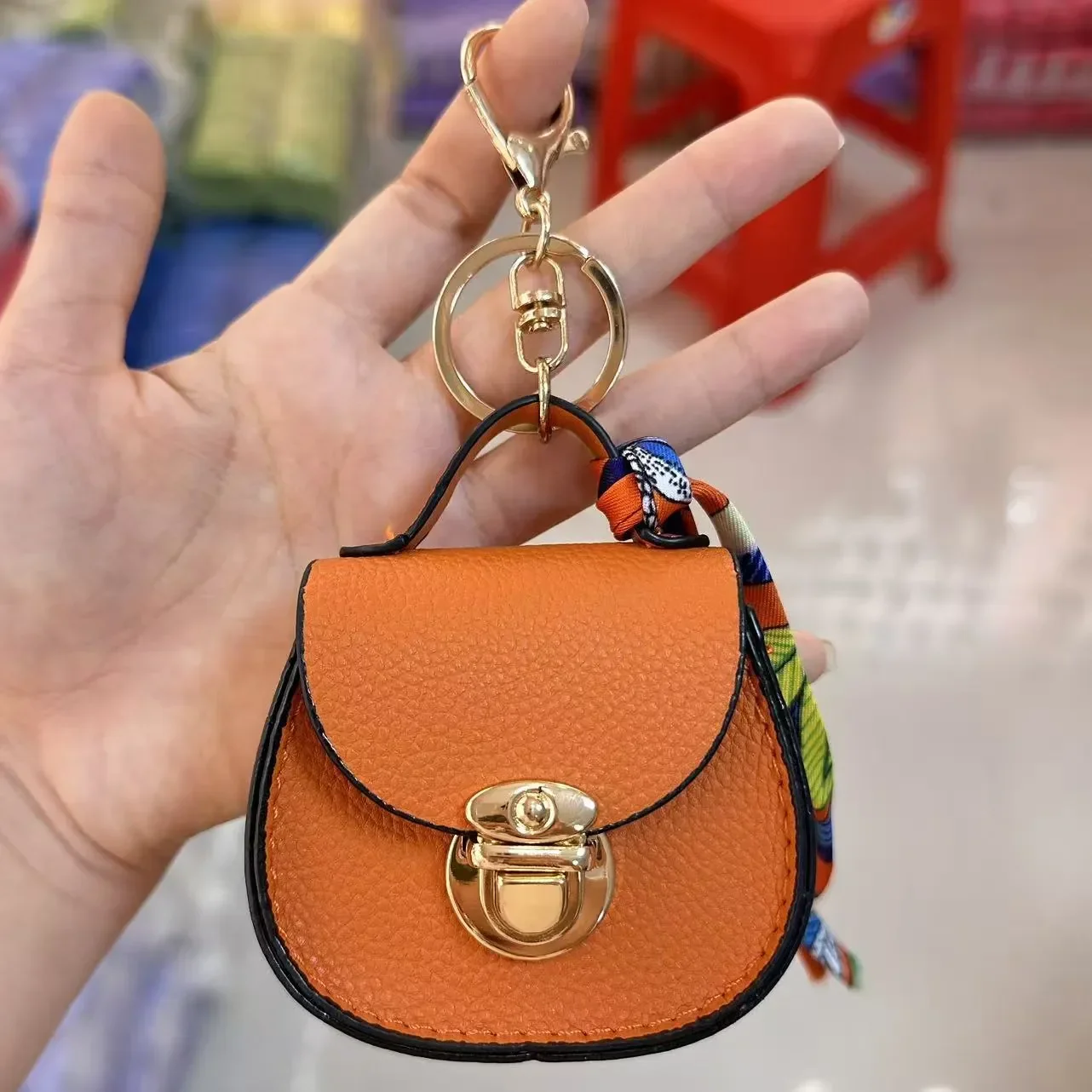 Prestige Luxe Leather Coin Purse - Image 2