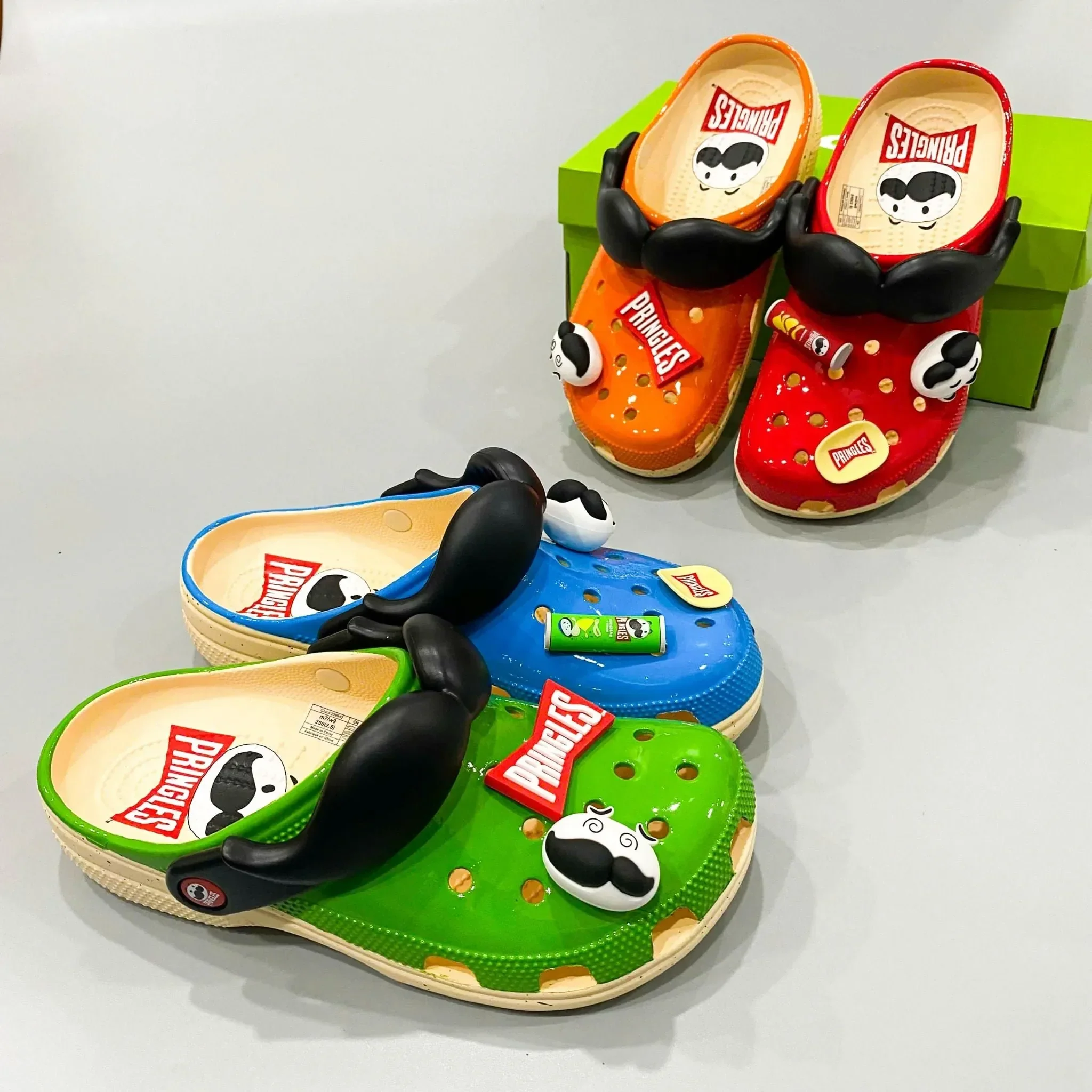 Pringle Moustache Elite Clogs - Image 4