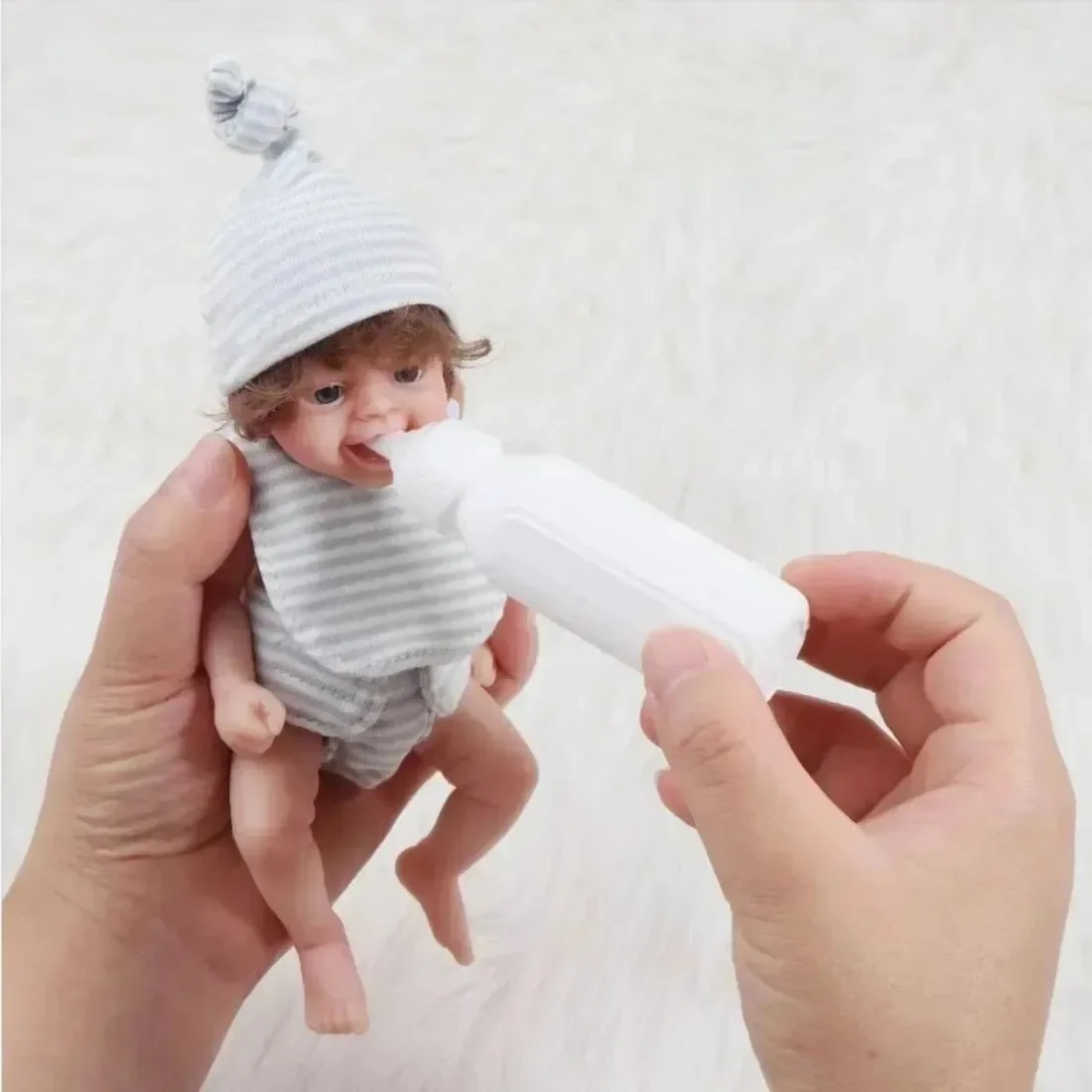 Realistic Mini Silicon Baby Doll (15 cm) - Image 7