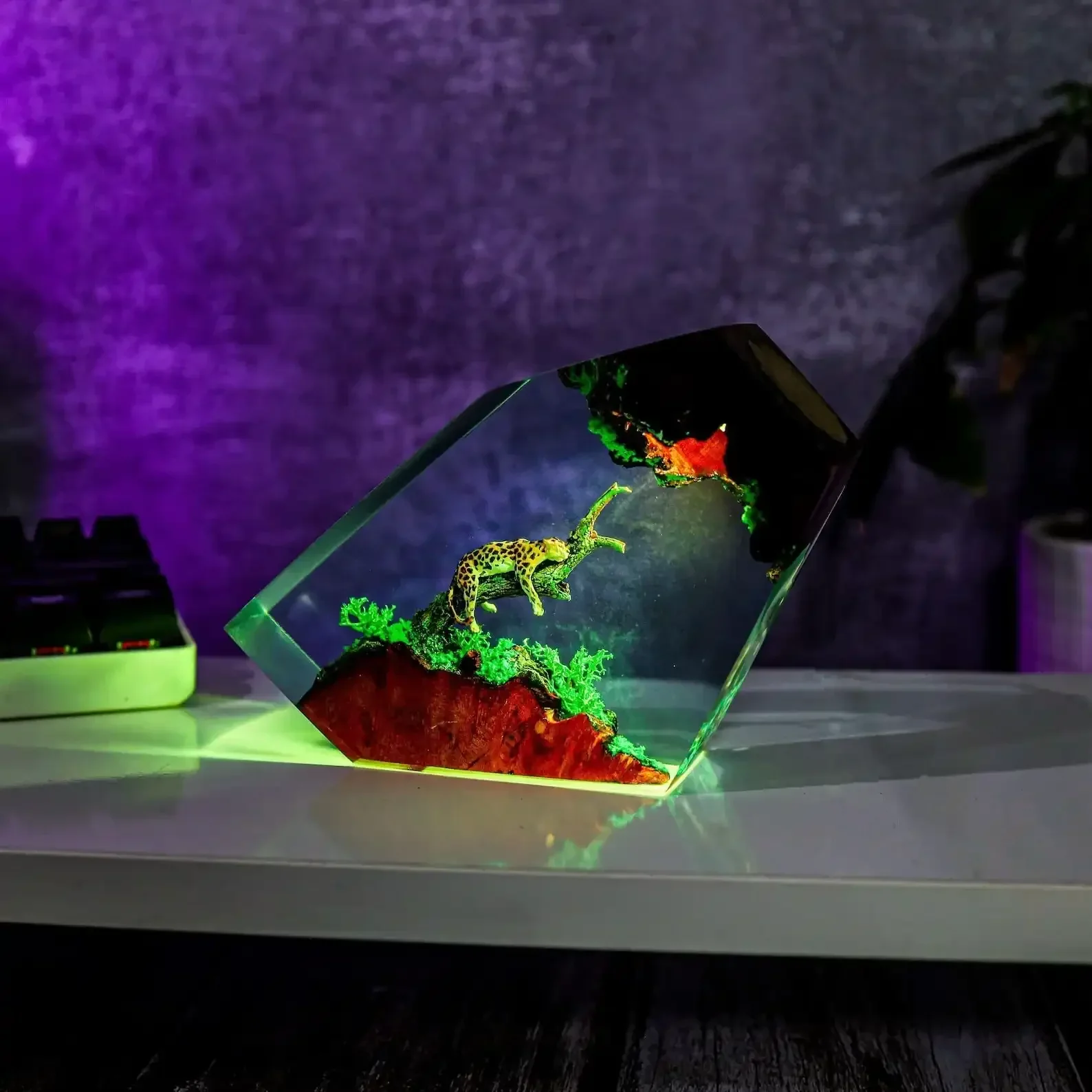 Resting Jaguar Resin Night Light - Image 2