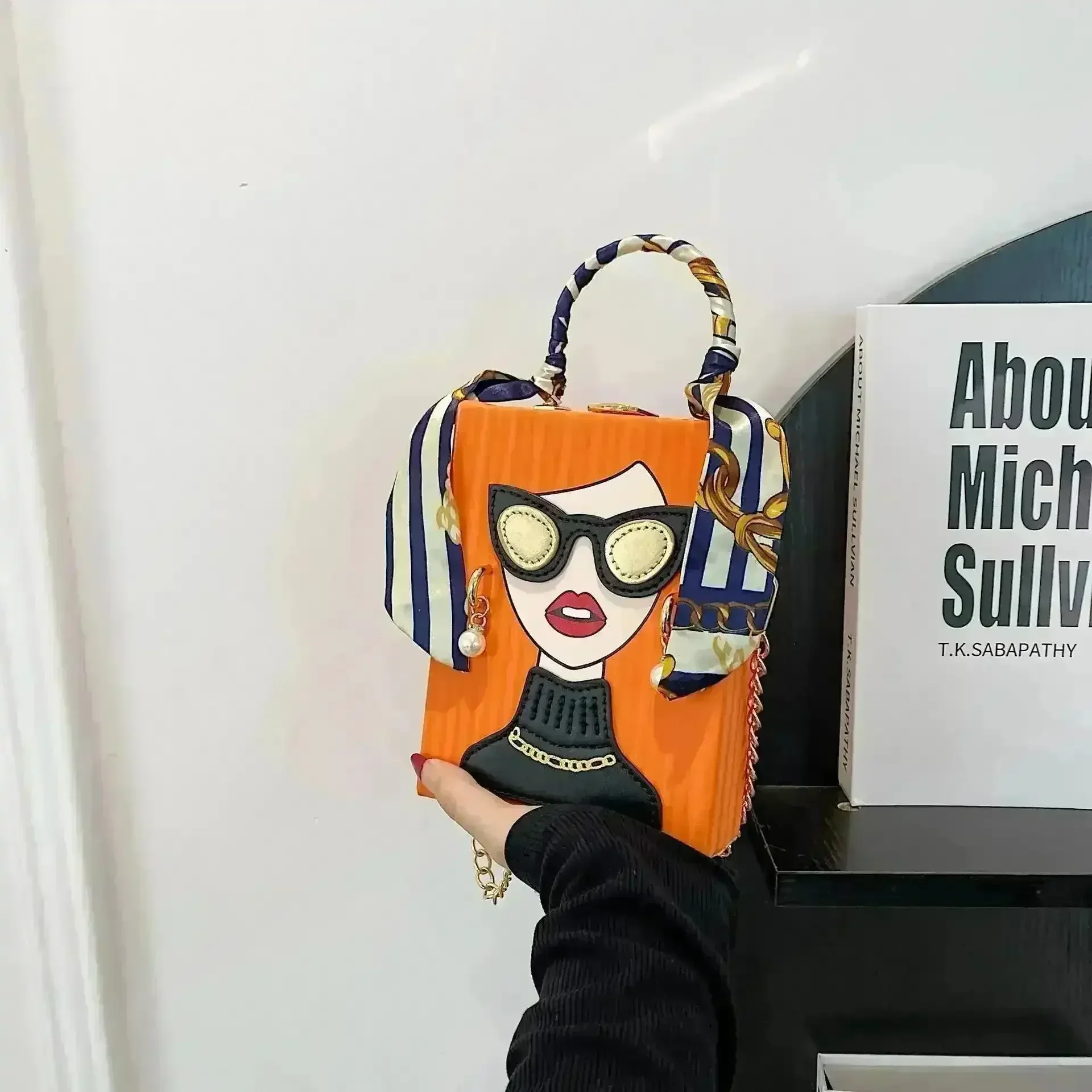 Retro Fashion Sling Bag - Image 6