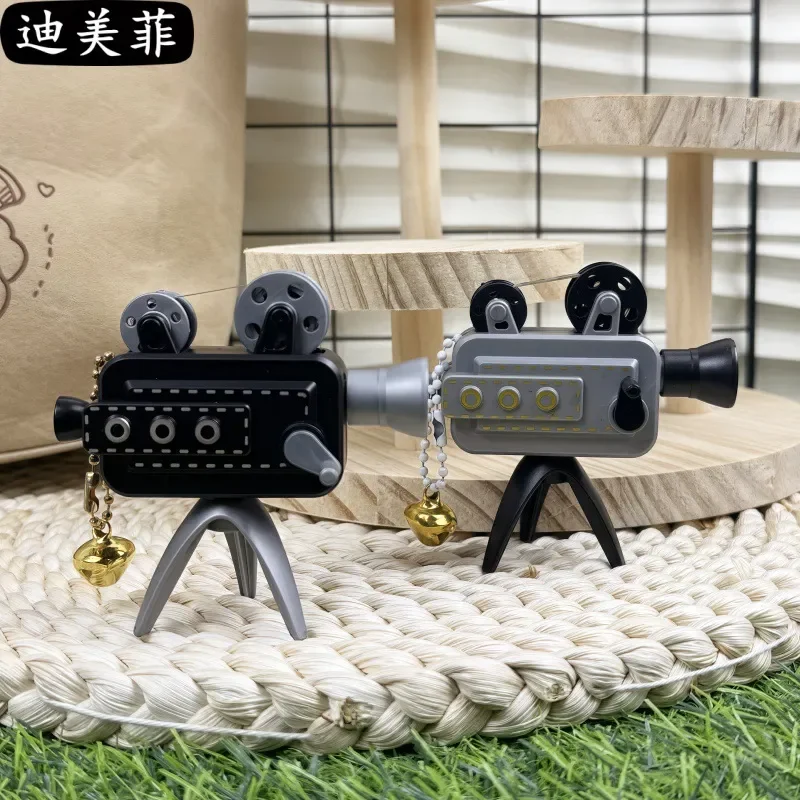 Retro Movie Camera Projector Keychain - Image 4