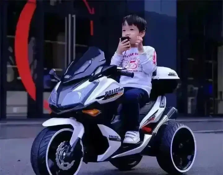 Ride-on Kids Stylish Cop Bike - Image 4