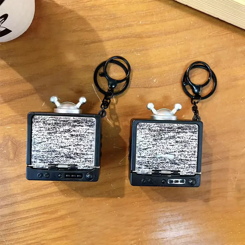 Ring Static TV 3D Folding Keychain - Image 6