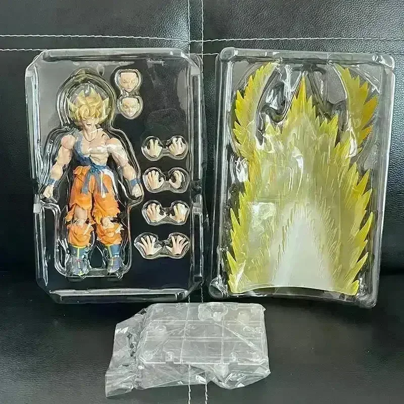 S.H.Figuarts Dragon Ball Z War-Damaged Goku Action Figure (18 cm) - Image 17