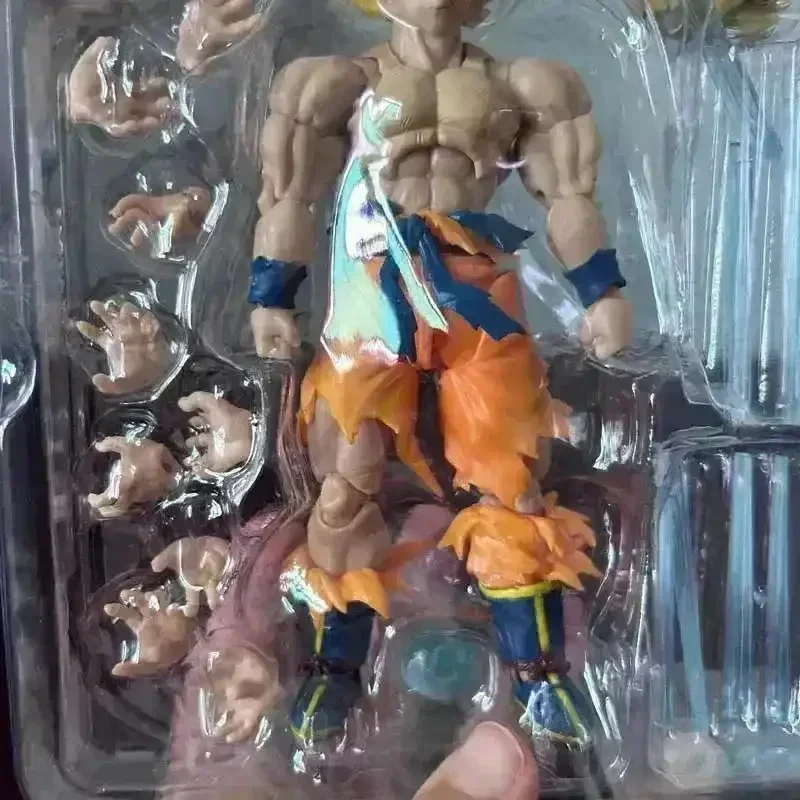 S.H.Figuarts Dragon Ball Z War-Damaged Goku Action Figure (18 cm) - Image 8