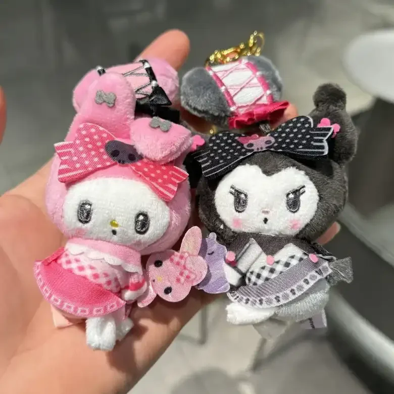 Sanliou 50th Anniversary Bunny Love Keychain - Image 2