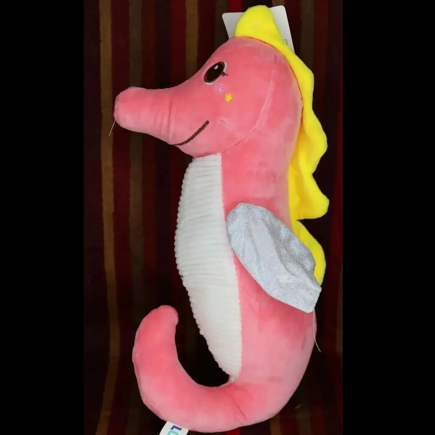 Seafoam Snuggles Seahorse Plushie (25 cm) - Image 3
