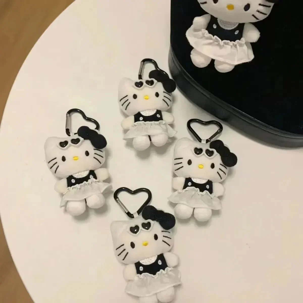 Shadow Chic Hello Kitty Keychain - Image 3