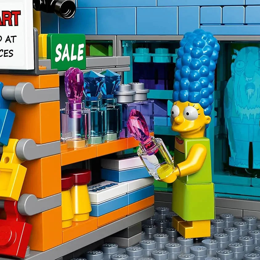 Simpsons Kwik-E-Mart Building Blocks (2179 Pcs) - Image 5