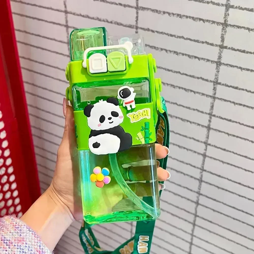 Sip 'n' Spout Cartoon Water Bottle (520 ml) - Image 12