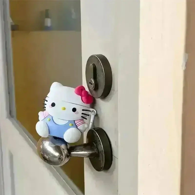 Sitting Hello Kitty Case (For Airpods) - Image 6