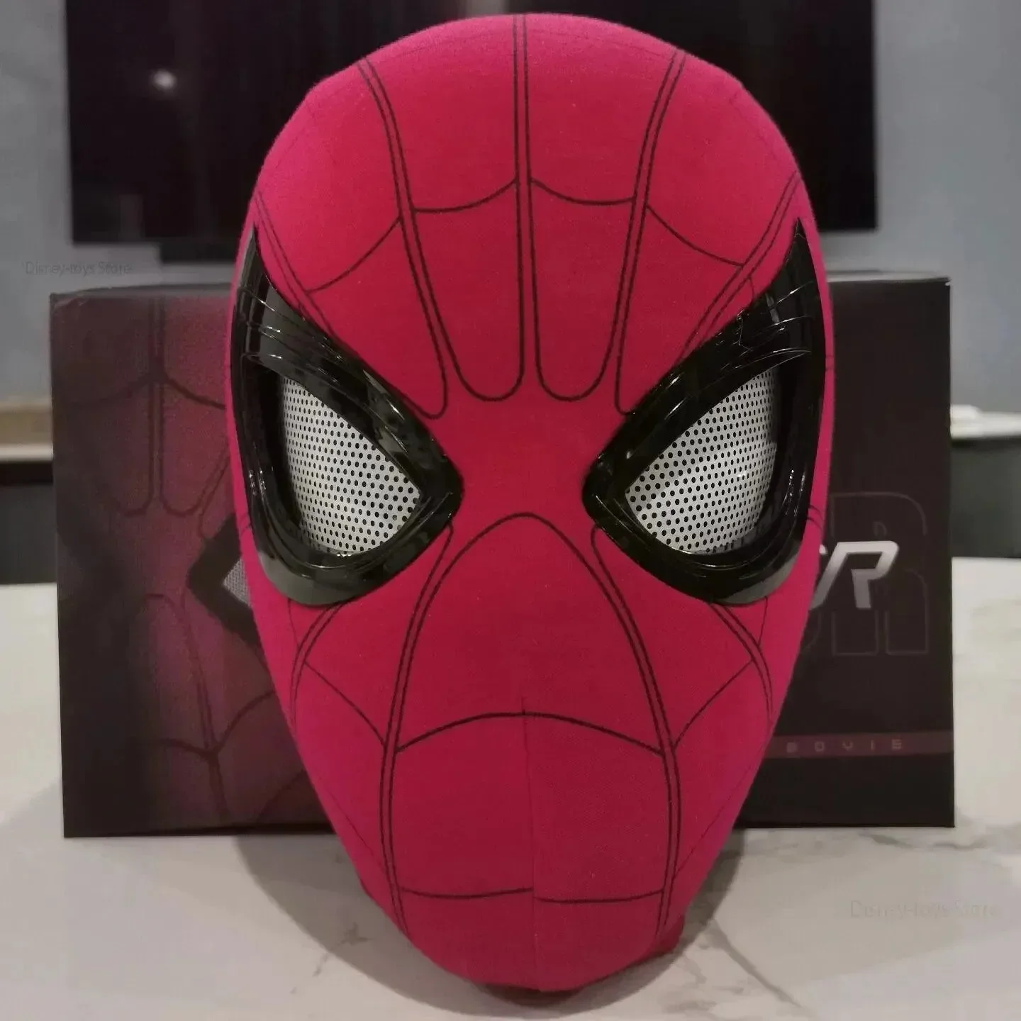 SpiderVision Luxe Mask: Spider-Man Mask with Moving Eyes - Image 16