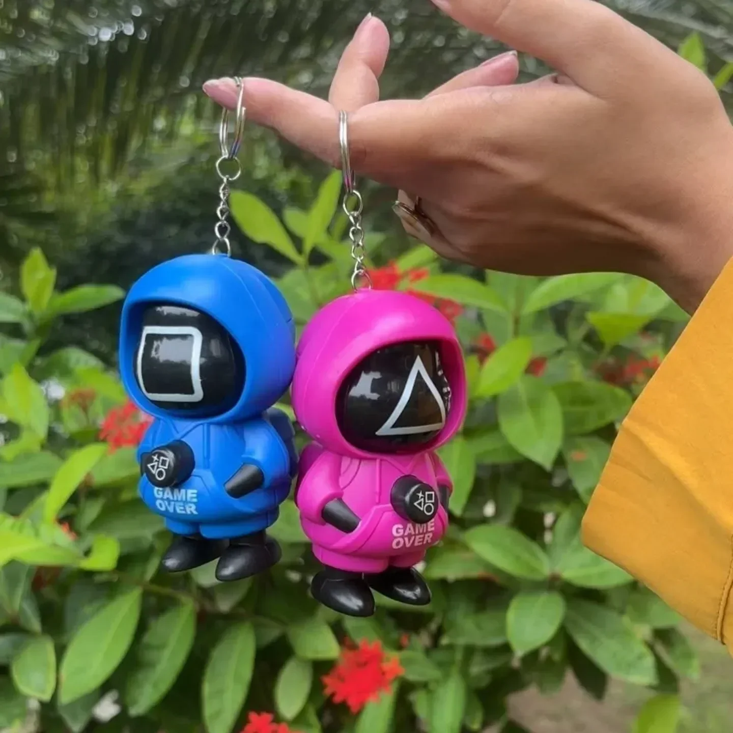 Squid Game Face Changing Keychain - Image 3
