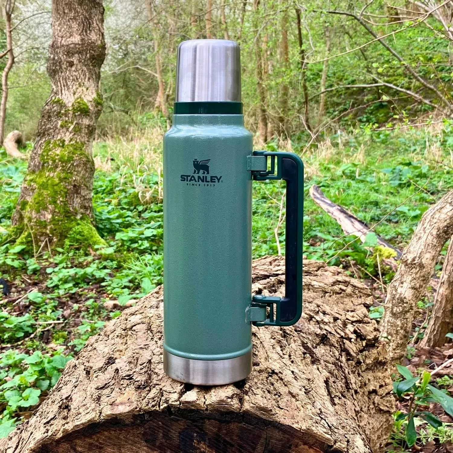 Stanley Classic Legendary Steel Thermos (1900 ml) - Image 5