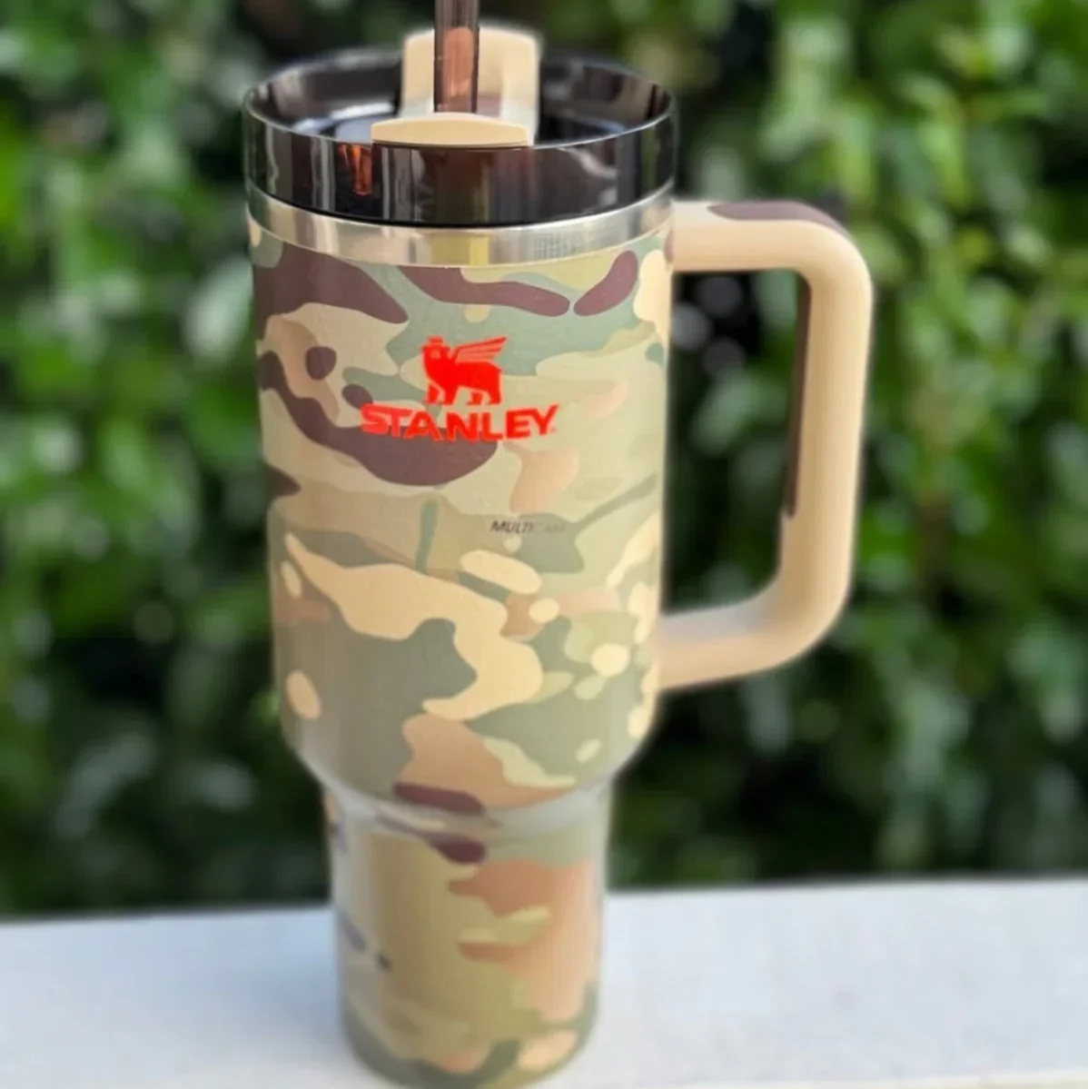 Stanley Quencher H2.0 Stainless Steel Vacuum Insulated Tumbler (40 oz) - Image 14