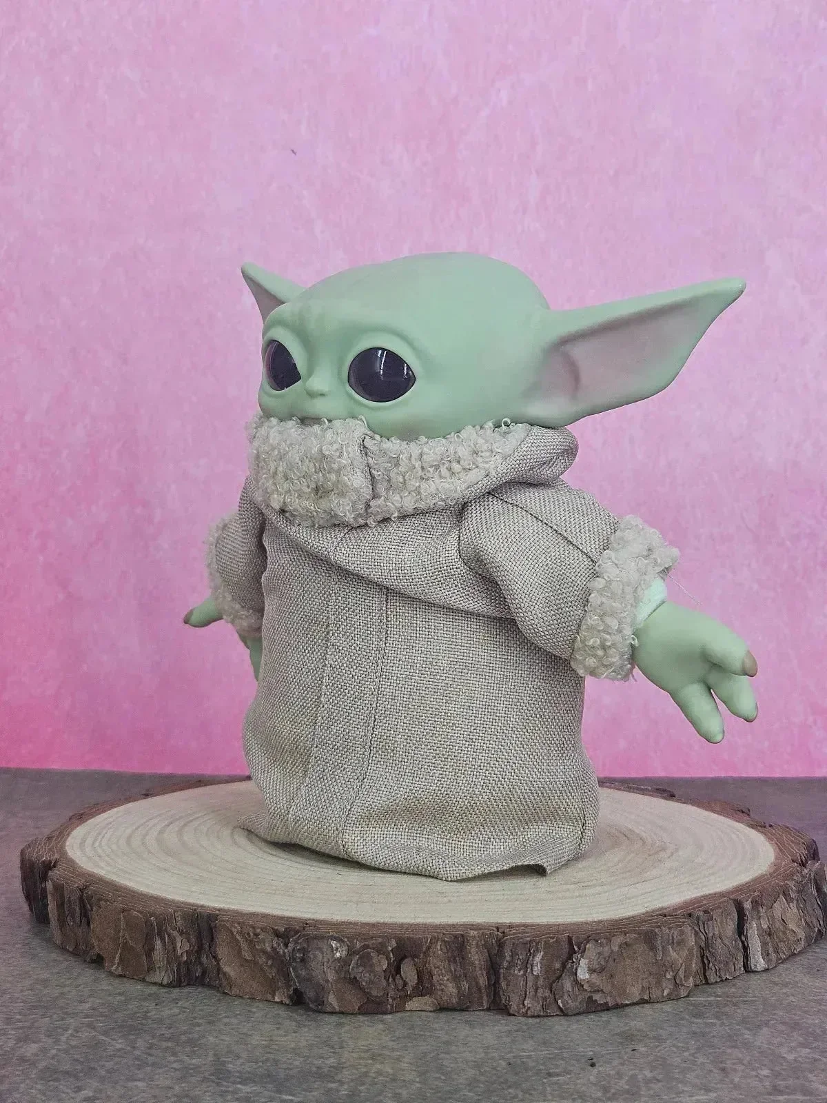 Star Wars Baby Yoda Figurine - Image 14