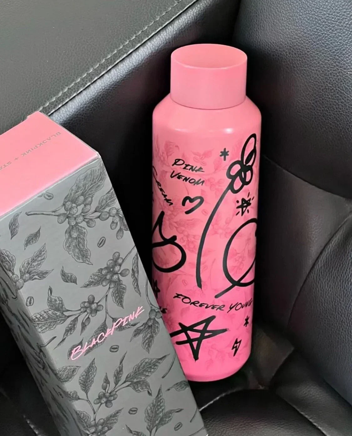 StarBX BlackPink Cherry Blossom Bottle (591 ml) - Image 12