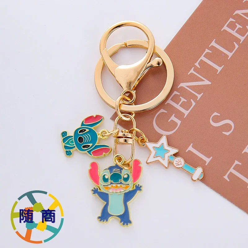 Stitch Iconic Bond Elite Keychain - Image 4