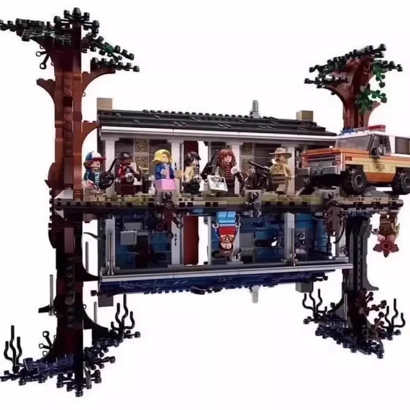 Stranger Things Upside Down Building Blocks (2287 Pcs) - Image 5