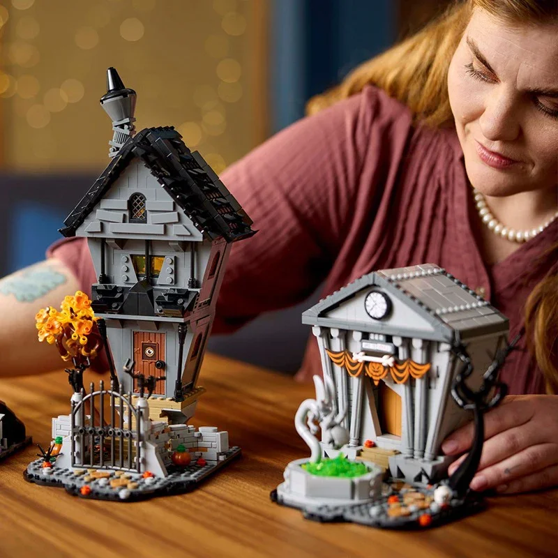 The Nightmare Before Christmas Building Blocks (2193 Pcs) - Image 6