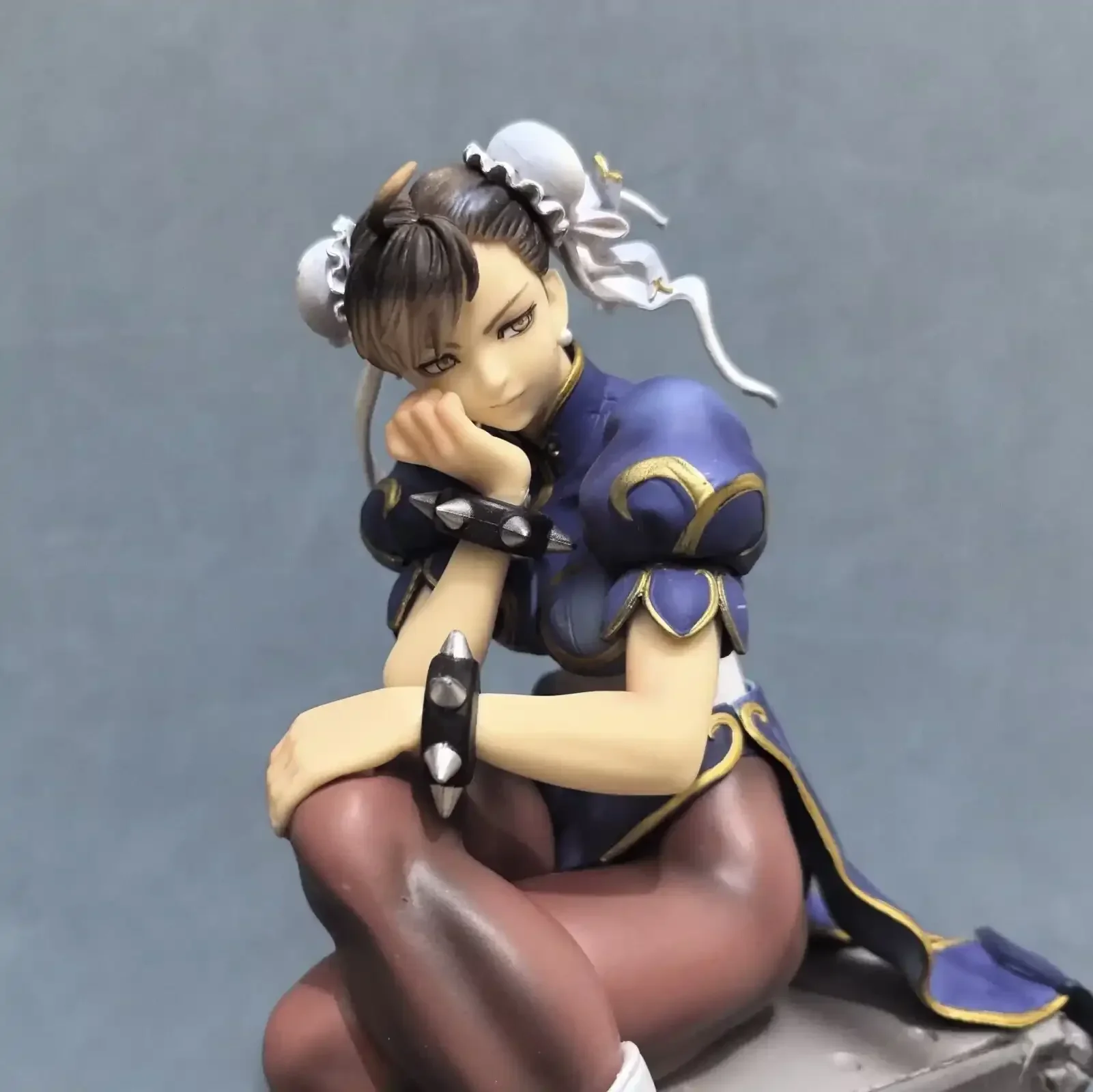 Thoughtful Chun-Li Figurine (26 cm) - Image 2