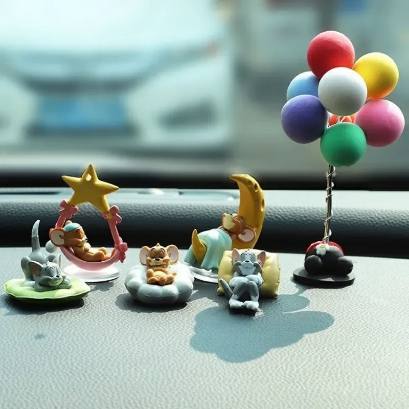 Tom and Jerry Mini Sleeping Figurines (Set of 5) - Image 3