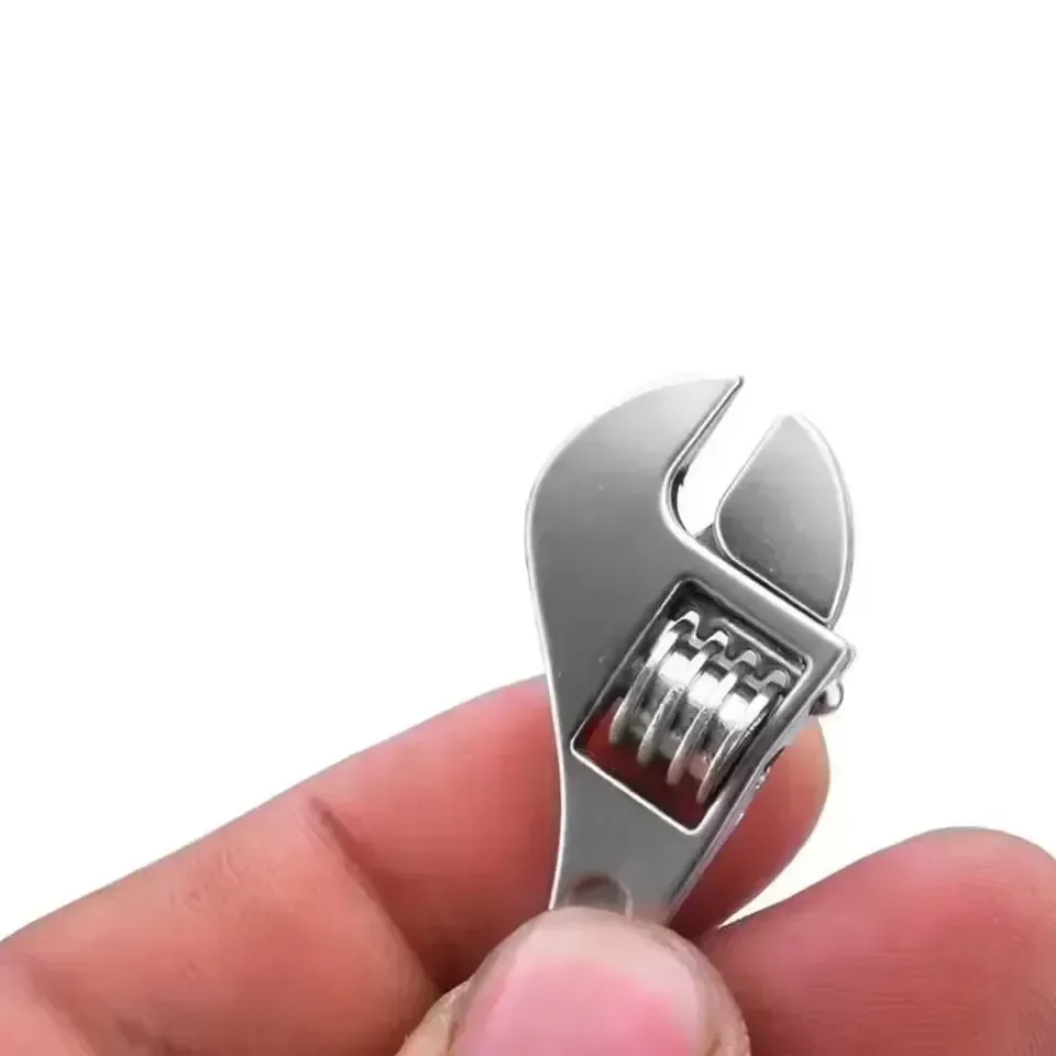 Torque Titan Mechanical Tool Keychain - Image 4