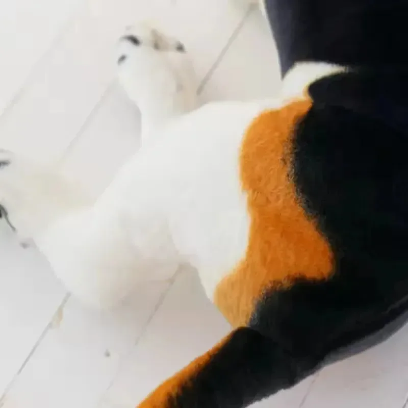 True Paws Lifelike Seated Dog Toy (40 cm) - Image 4